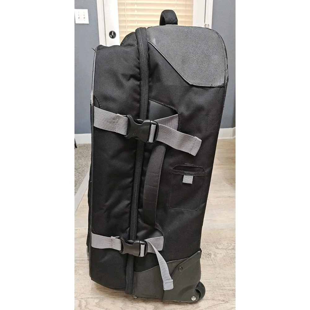 Oakley Tactical Rolling Suitcase Black Quilted Luggage Large Travel Bag 26x14x10